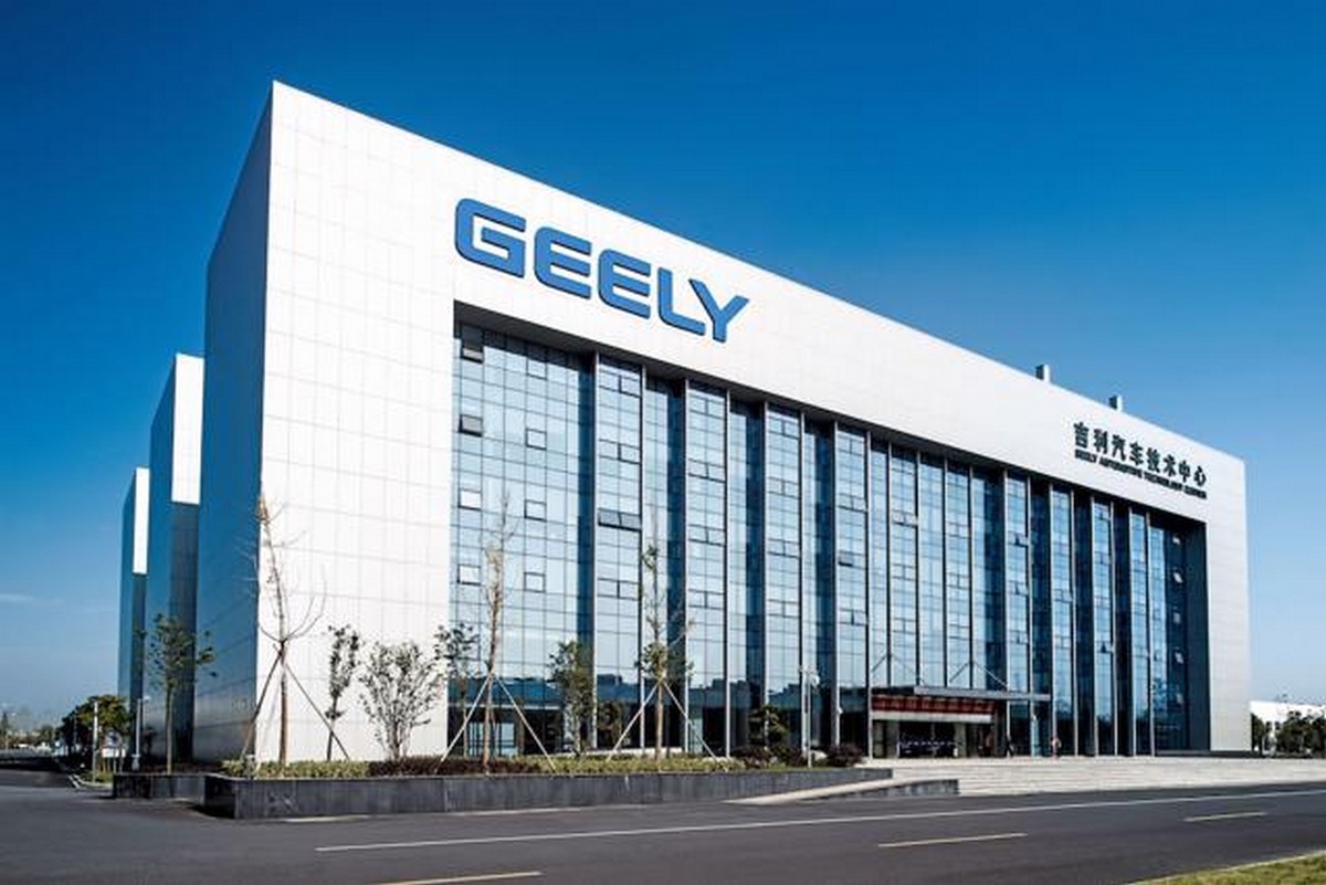 Geely bắt đầu từ năm 1986 với linh kiện tủ lạnh và chính thức sản xuất ô tô năm 1997