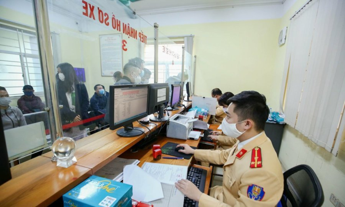phi dang ky bien so xe la khoan phi can nop khi lam thu tuc dang ky xe moi Phí đăng ký biển số xe là khoản phí cần nộp khi làm thủ tục đăng ký xe mới