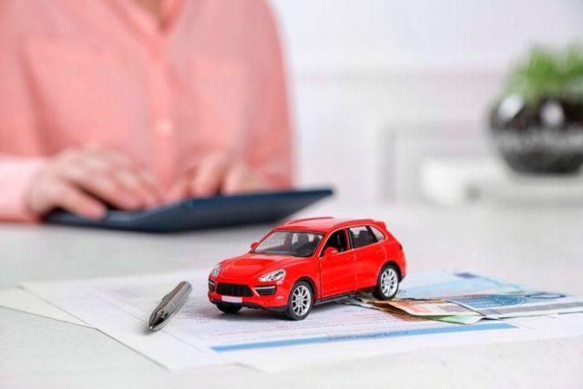 Không có bằng lái xe mua xe được không?